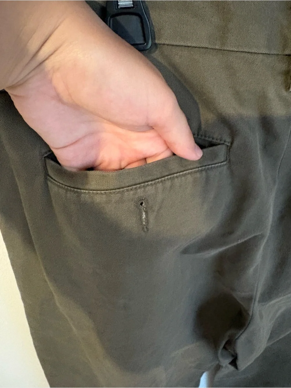 Banana Republic Men's Olive Green Chino Trousers 32x32
